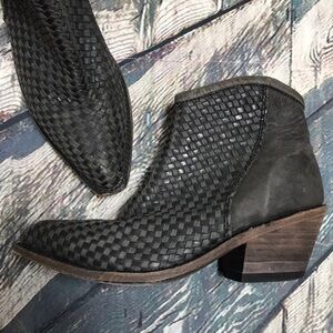🏇Liberty Black  leather Woven Ankle Boots